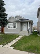 86 Taradale Drive NE Calgary, AB T3J 4W7