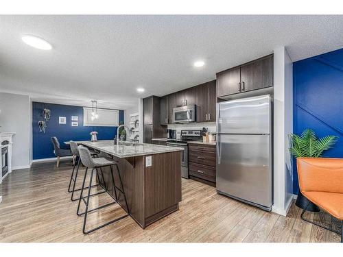 542 Mckenzie Towne Close Se, Calgary, AB 