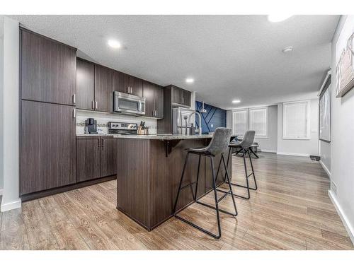 542 Mckenzie Towne Close Se, Calgary, AB 