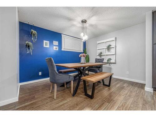 542 Mckenzie Towne Close Se, Calgary, AB 