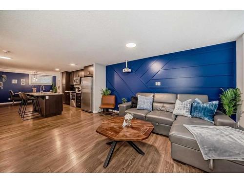 542 Mckenzie Towne Close Se, Calgary, AB 