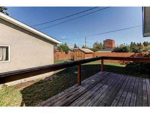 716 Sierra Crescent Sw, Calgary, AB - Outdoor With Deck Patio Veranda