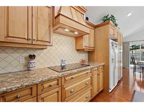 51 Cranleigh Common Se, Calgary, AB - Indoor Photo Showing Kitchen