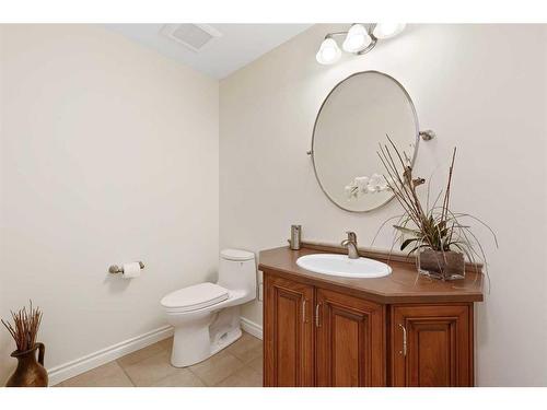 51 Cranleigh Common Se, Calgary, AB - Indoor Photo Showing Bathroom