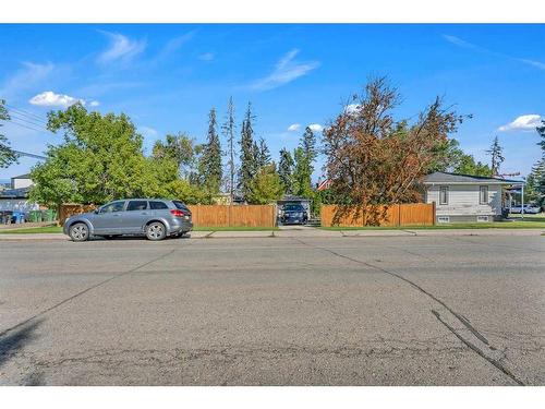 1445 28 Street Sw, Calgary, AB - Outdoor