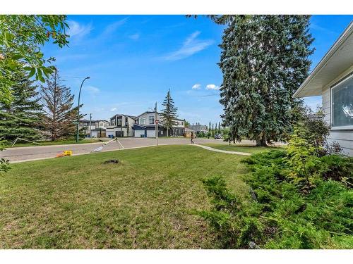 1445 28 Street Sw, Calgary, AB - Outdoor