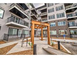 1305-395 Skyview Parkway NE Calgary, AB T3N 2K1