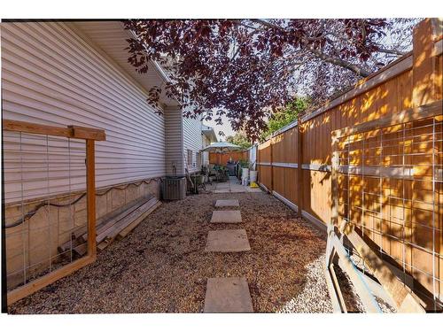 6203 Pineridge Road Ne, Calgary, AB - Outdoor With Exterior