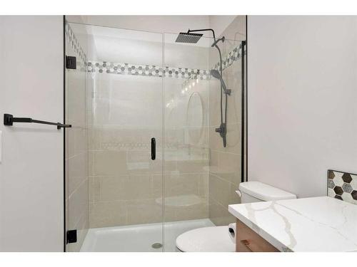 714 5 Street Sw, Sundre, AB - Indoor Photo Showing Bathroom