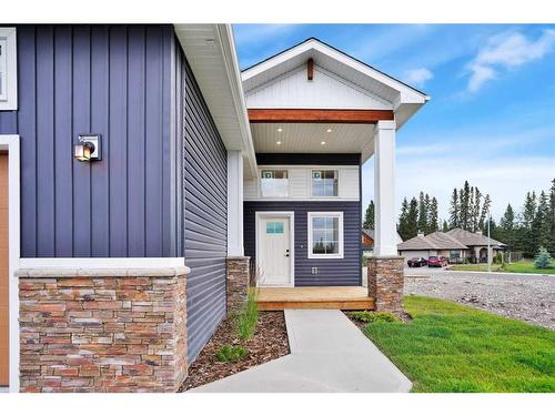 714 5 Street Sw, Sundre, AB - Outdoor