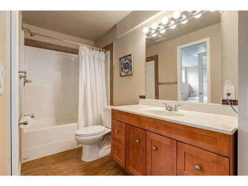 6 Silverado Saddle Heights Sw, Calgary, AB - Indoor Photo Showing Bathroom