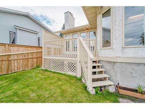 140 Sanderling Rise Nw, Calgary, AB 