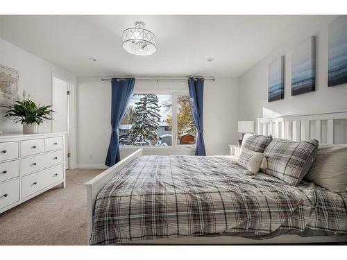 91 Midglen Way Se, Calgary, AB - Indoor Photo Showing Bedroom