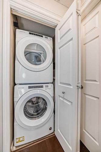 2213-43 Country Village Lane Ne, Calgary, AB - Indoor Photo Showing Laundry Room