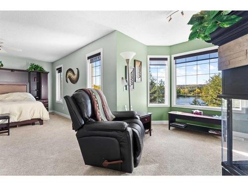 10054 Hidden Valley Drive Nw, Calgary, AB - Indoor Photo Showing Bedroom