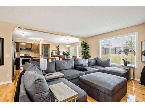 262 Evanscreek Court Nw, Calgary, AB - Indoor Photo Showing Living Room