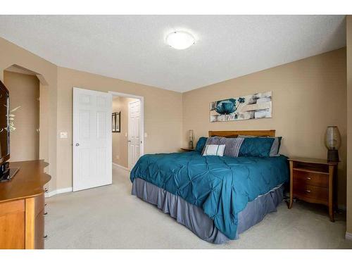 262 Evanscreek Court Nw, Calgary, AB - Indoor Photo Showing Bedroom