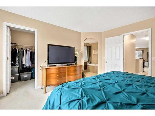 262 Evanscreek Court Nw, Calgary, AB - Indoor Photo Showing Bedroom