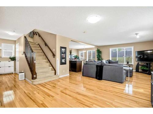 262 Evanscreek Court Nw, Calgary, AB - Indoor Photo Showing Living Room