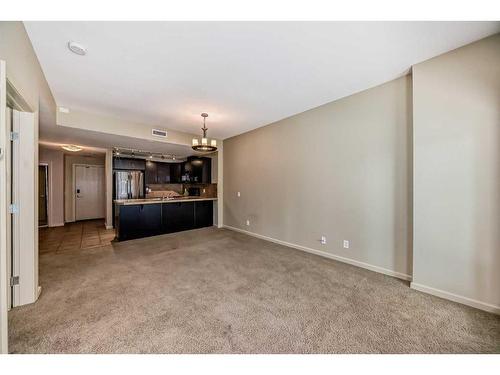 204-1410 1 Street Se, Calgary, AB - Indoor