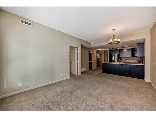 204-1410 1 Street Se, Calgary, AB - Indoor