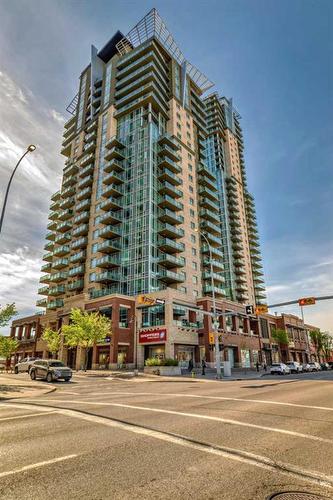 204-1410 1 Street Se, Calgary, AB - Outdoor With Balcony With Facade