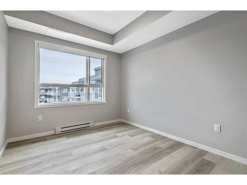 420-40 Carrington Plaza Nw, Calgary, AB - Indoor Photo Showing Other Room