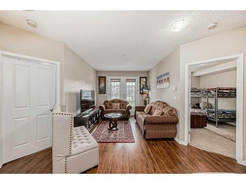 2106-333 Taravista Drive Ne, Calgary, AB - Indoor Photo Showing Living Room