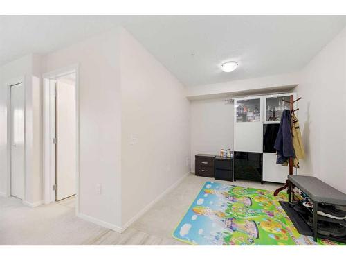 3408-4641 128 Avenue Ne, Calgary, AB - Indoor Photo Showing Bedroom