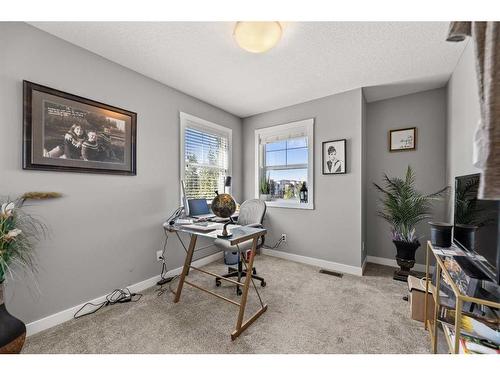 272 Midyard Lane Sw, Airdrie, AB - Indoor Photo Showing Office