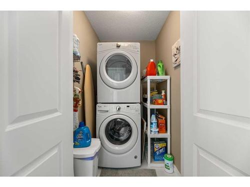 272 Midyard Lane Sw, Airdrie, AB - Indoor Photo Showing Laundry Room