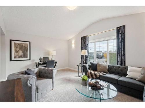 130 Reunion Landing Nw, Airdrie, AB - Indoor Photo Showing Living Room