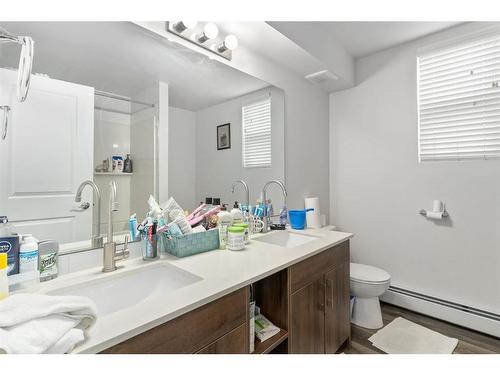 11-303 Waddy Lane, Strathmore, AB - Indoor Photo Showing Bathroom