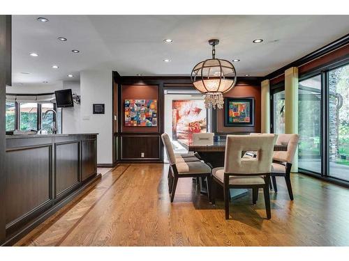 40 Eagle Ridge Place Sw, Calgary, AB - Indoor Photo Showing Dining Room