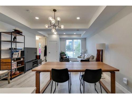 4057 Norford Avenue Nw, Calgary, AB - Indoor Photo Showing Dining Room