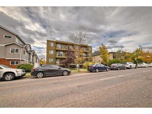 205-1613 11 Avenue Sw, Calgary, AB - Outdoor