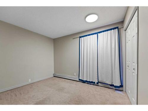 328-10120 Brookpark Boulevard Sw, Calgary, AB - Indoor Photo Showing Other Room