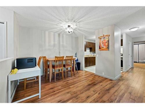 328-10120 Brookpark Boulevard Sw, Calgary, AB - Indoor Photo Showing Other Room