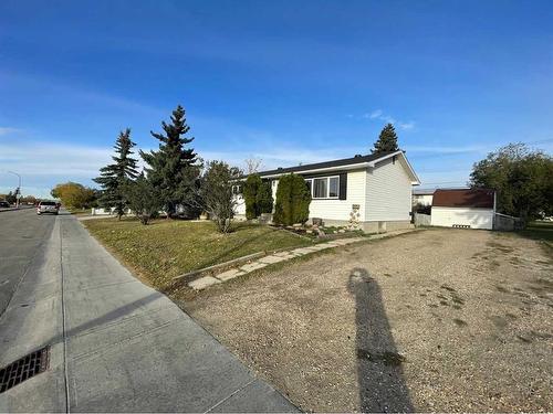 8601 100 Street, Grande Prairie, AB 