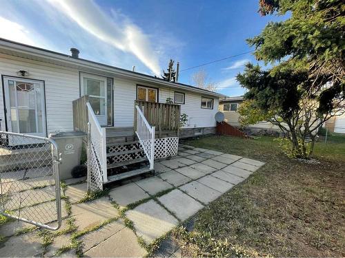 8601 100 Street, Grande Prairie, AB 