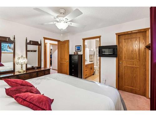 73 Manyhorses Drive, Rural Rocky View County, AB - Indoor Photo Showing Bedroom