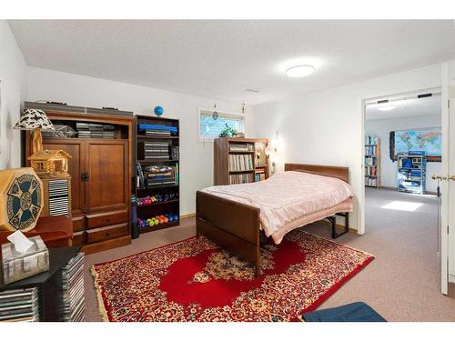 73 Manyhorses Drive, Rural Rocky View County, AB - Indoor Photo Showing Bedroom