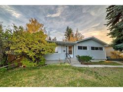 1311 Rosehill Drive NW Calgary, AB T2K 1M3