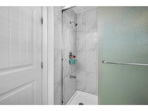 287 Taralake Terrace Ne, Calgary, AB - Indoor Photo Showing Bathroom