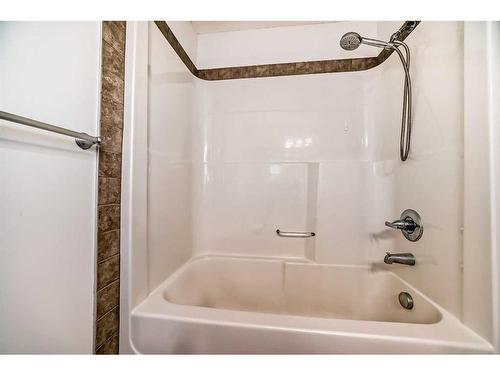 201-88 Arbour Lake Road Nw, Calgary, AB - Indoor Photo Showing Bathroom