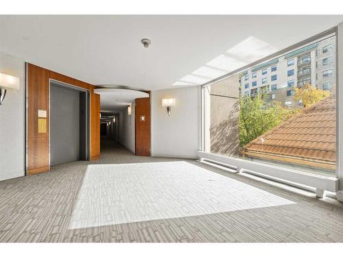 202-804 3 Avenue Sw, Calgary, AB - Indoor