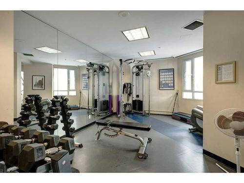 202-804 3 Avenue Sw, Calgary, AB - Indoor Photo Showing Gym Room