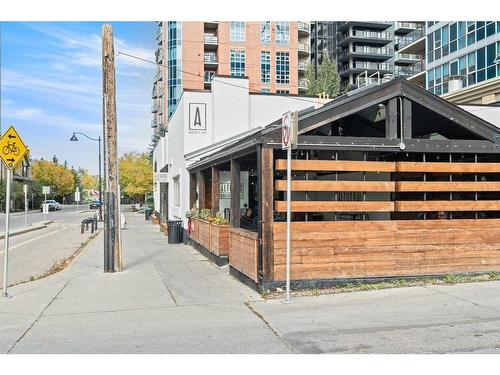 202-804 3 Avenue Sw, Calgary, AB - Outdoor