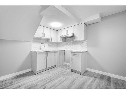 52 Templeby Drive Ne, Calgary, AB - Indoor Photo Showing Kitchen