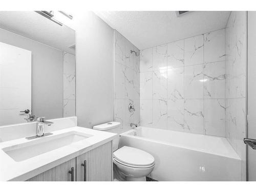 52 Templeby Drive Ne, Calgary, AB - Indoor Photo Showing Bathroom